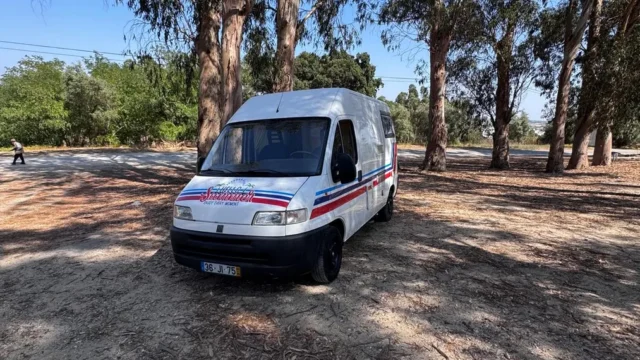 Aluguer Campervan Possl – 01