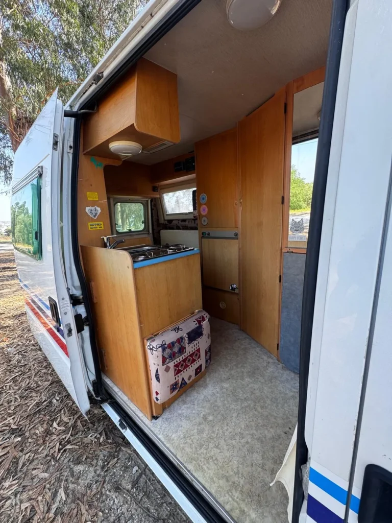 Aluguer Campervan Possl – 03