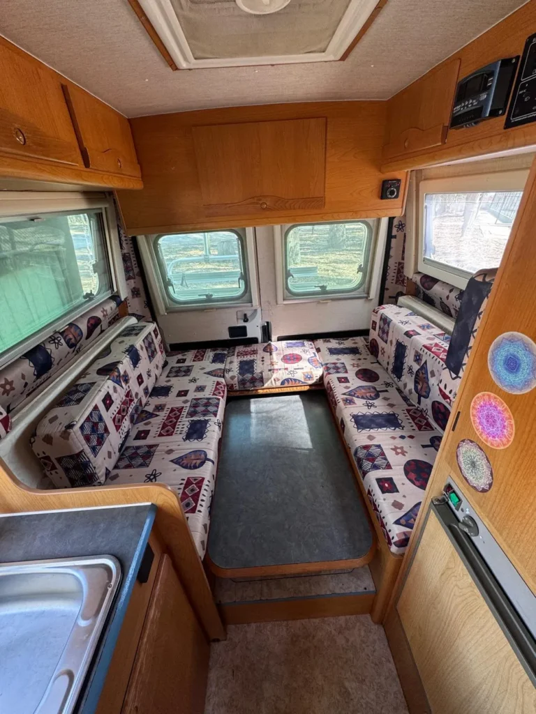 Aluguer Campervan Possl – 06