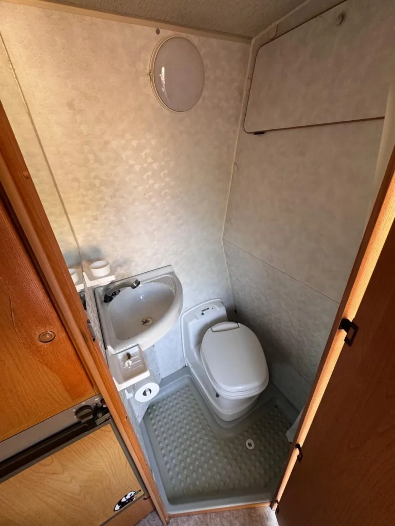 Aluguer Campervan Possl – 07