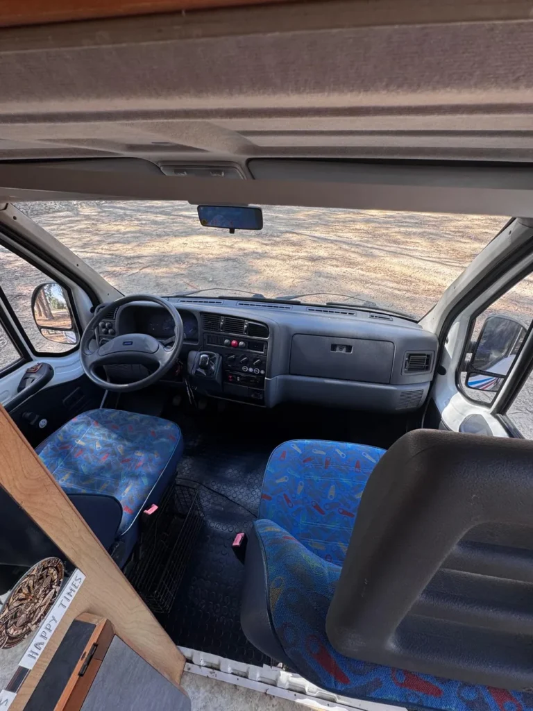 Aluguer Campervan Possl – 09
