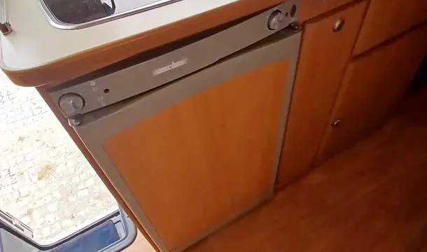 Aluguer Autocaravana Capucino 6L – 06
