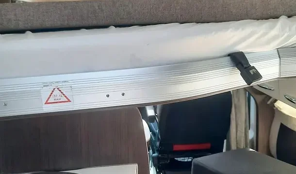 Aluguer Autocaravana Perfilada 5L (04)