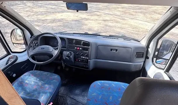Aluguer-Fiat-Campervan-09