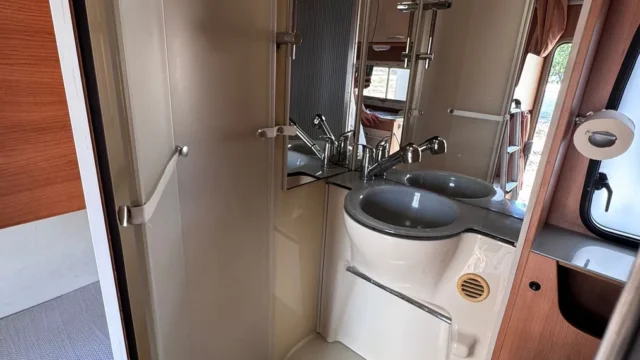 Autocaravana 7 Lugares Challenger 05