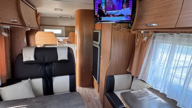 Autocaravana 7 Lugares Challenger 07