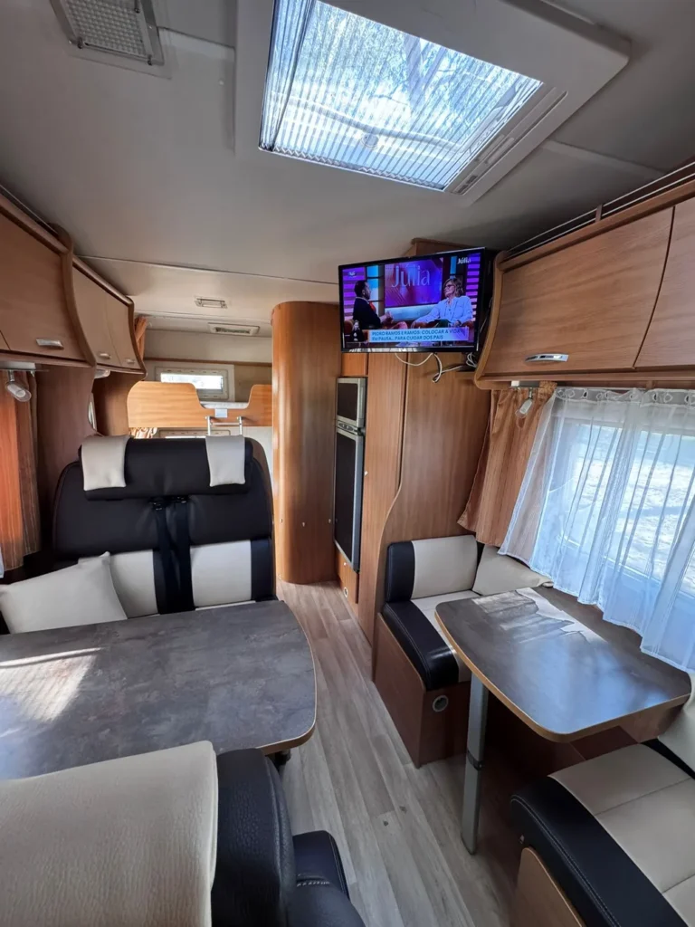 Autocaravana 7 Lugares Challenger 07