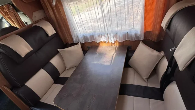 Autocaravana 7 Lugares Challenger 11