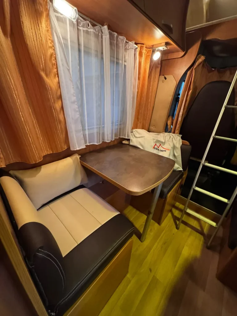 Autocaravana 7 Lugares Challenger 12