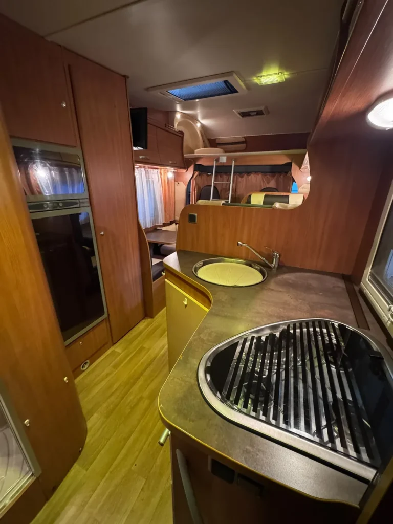 Autocaravana 7 Lugares Challenger 14