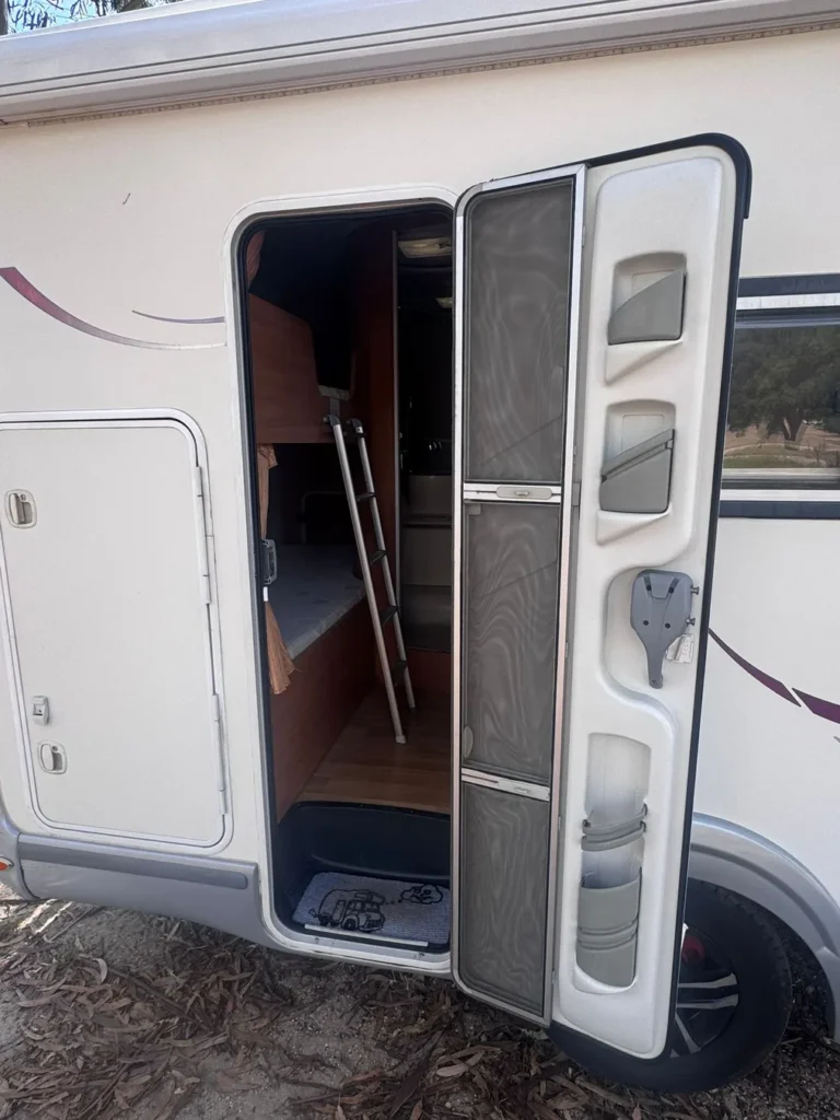 Autocaravana 7 Lugares Challenger 18