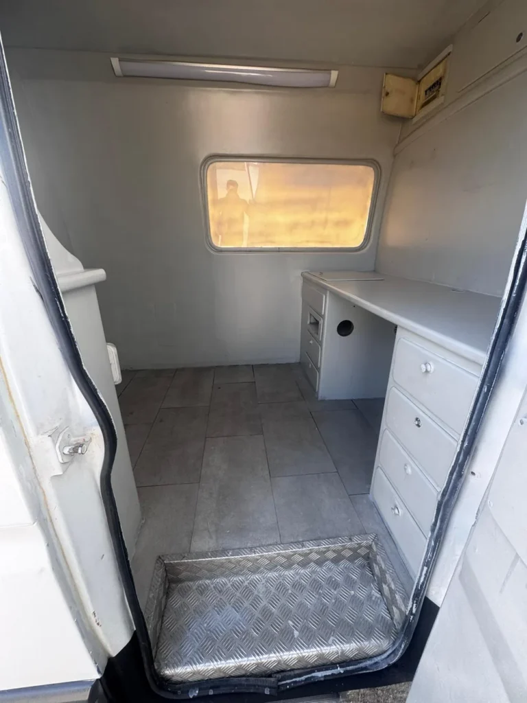 Aluguer Unidade Movel Saude Iveco – 01